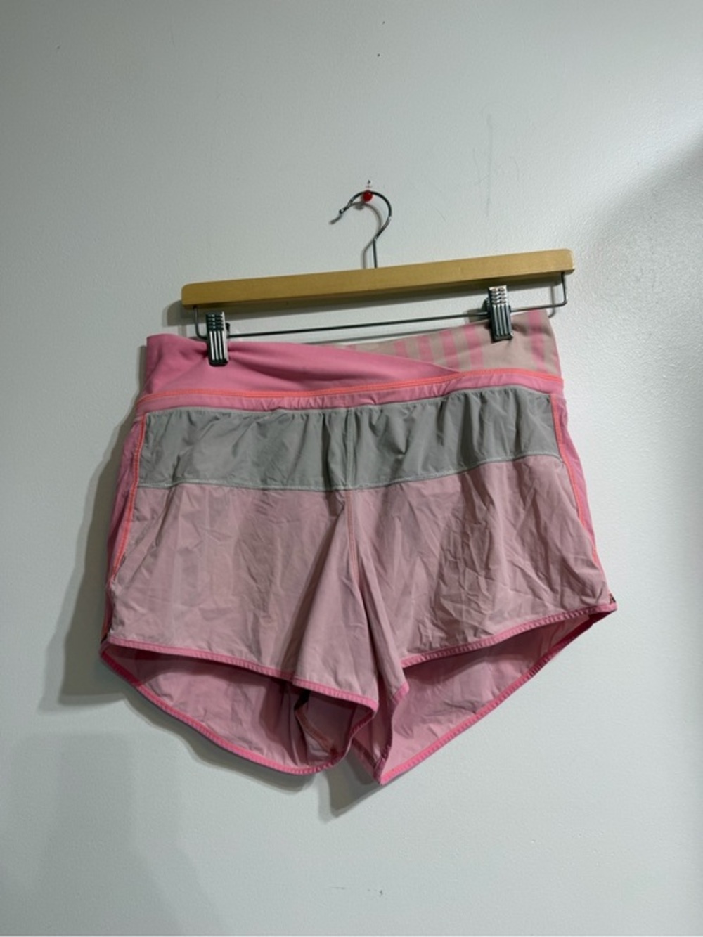 Lululemon Speed Up Striped Waistband Running Shorts Pink Grey Size 6